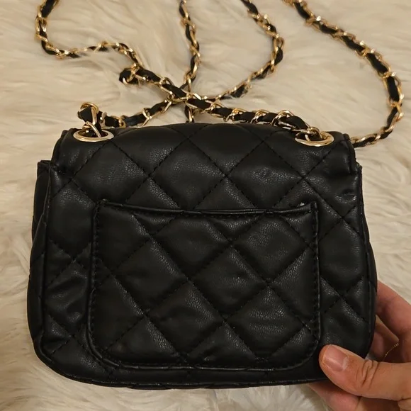 Black Purse With Gold Chain - Picture 2 of 4